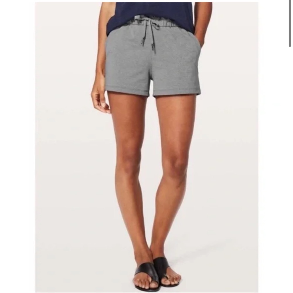 Lululemon On the Fly Shorts Size: 10